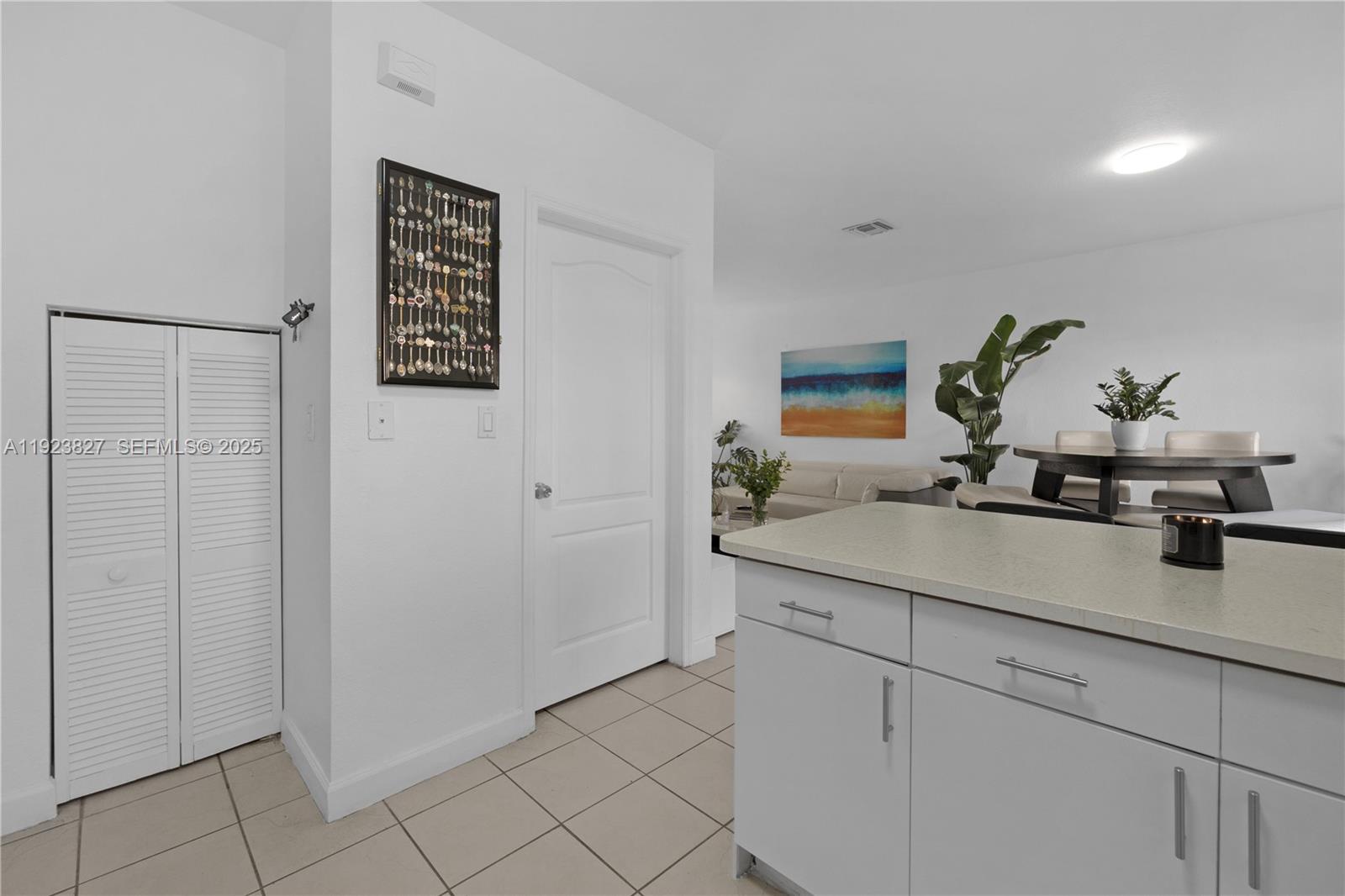 SANTA BARBARA 1ST ADDN - Residential