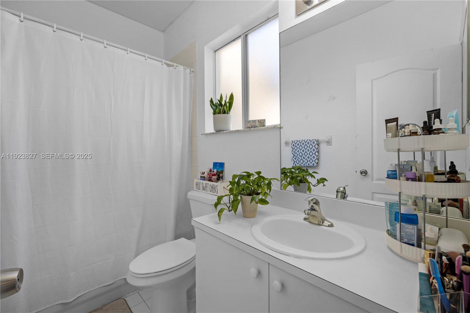 SANTA BARBARA 1ST ADDN - Residential