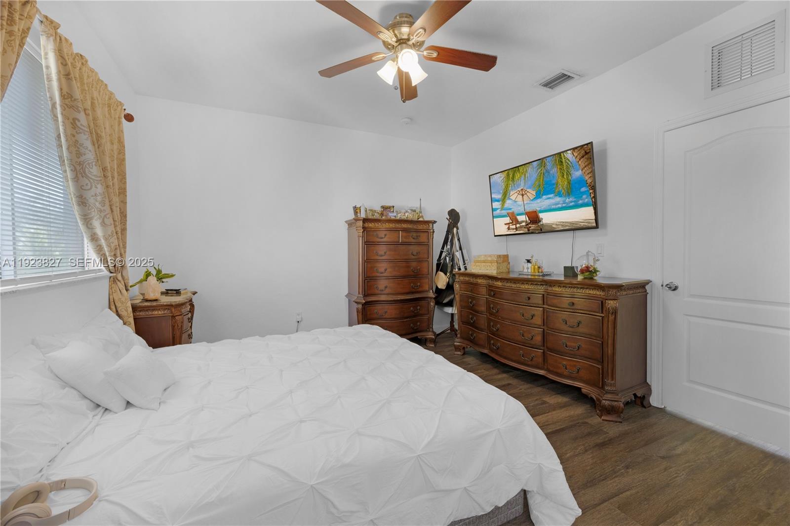 SANTA BARBARA 1ST ADDN - Residential