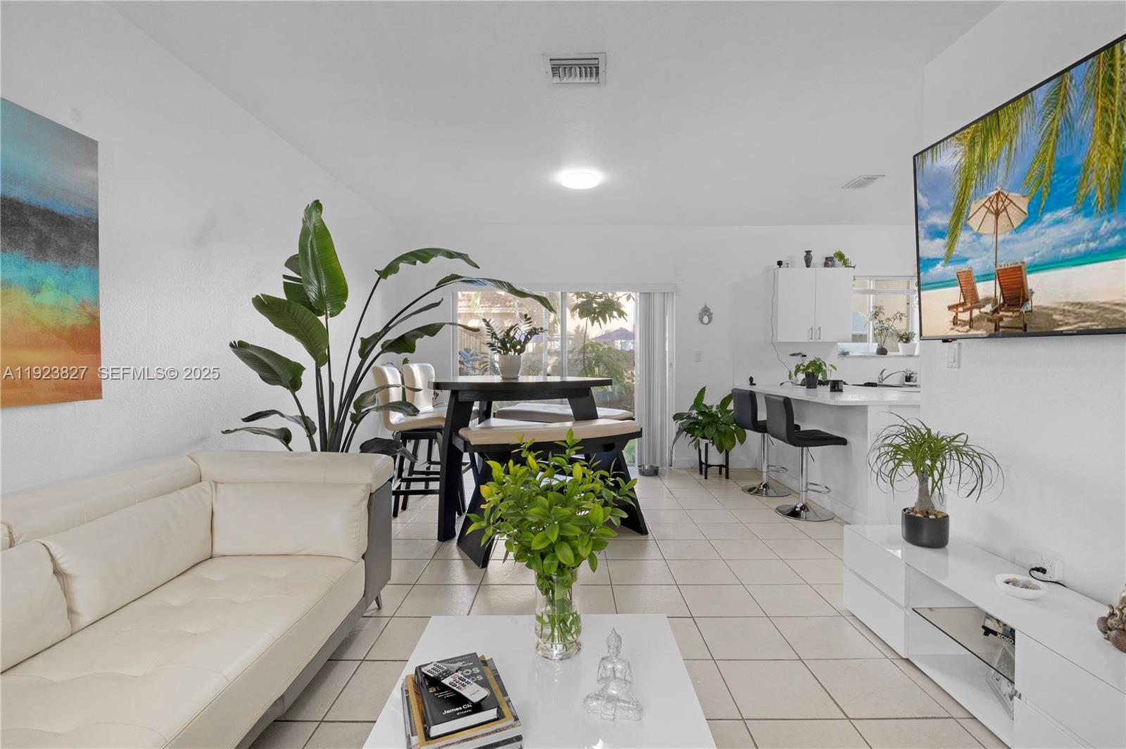 SANTA BARBARA 1ST ADDN - Residential