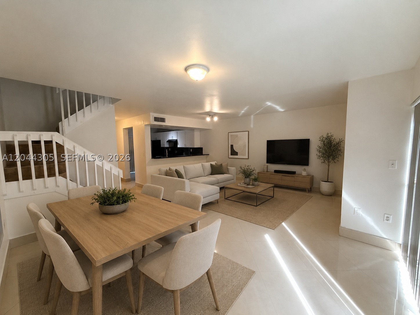 Best price in the community! Updated kitchen! very spacious townhome. Bedrooms are located on the 2nd floor. Large living room space and a comfortable kitchen.