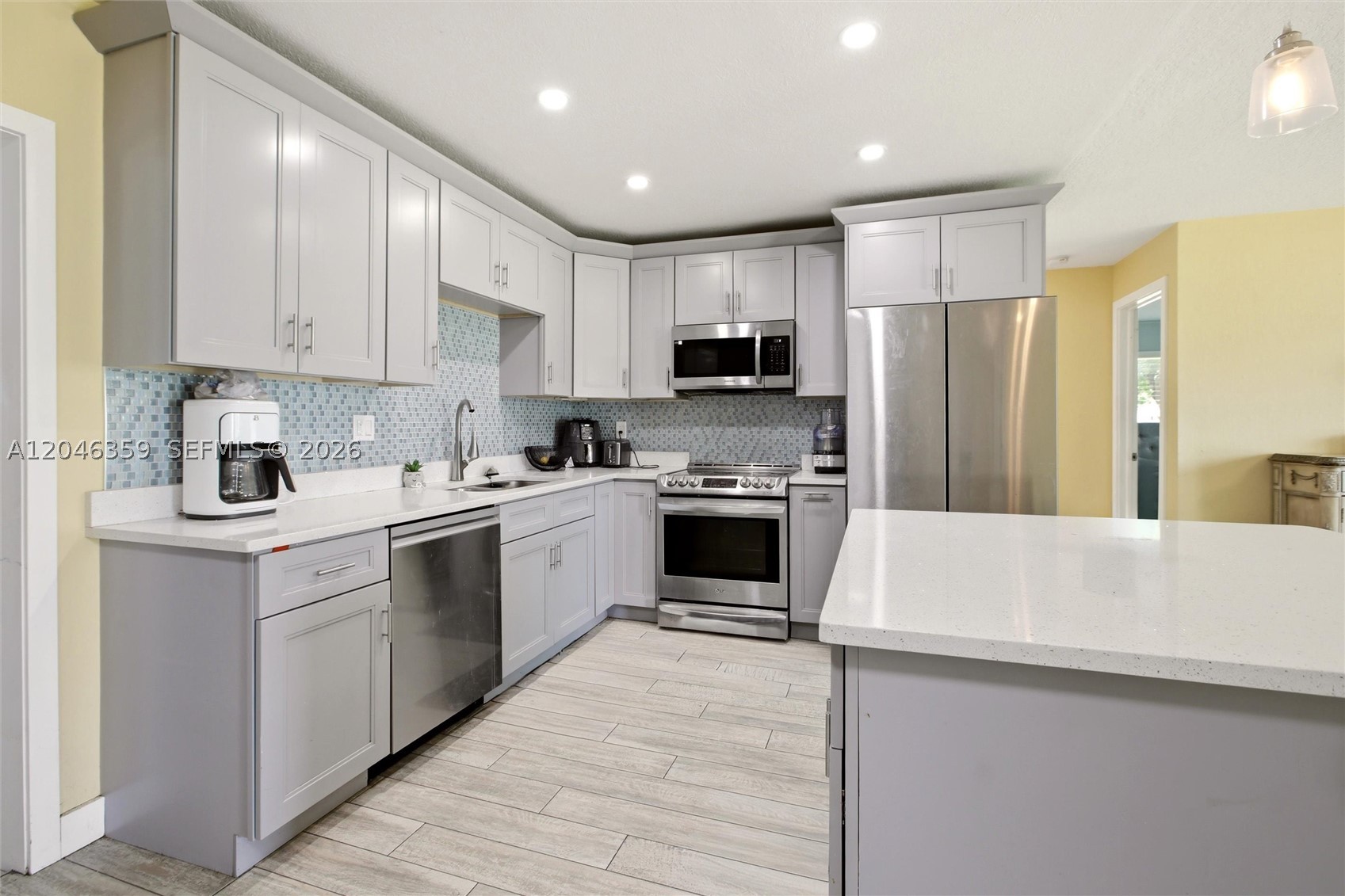 ROOSEVELT ESTATES - Residential