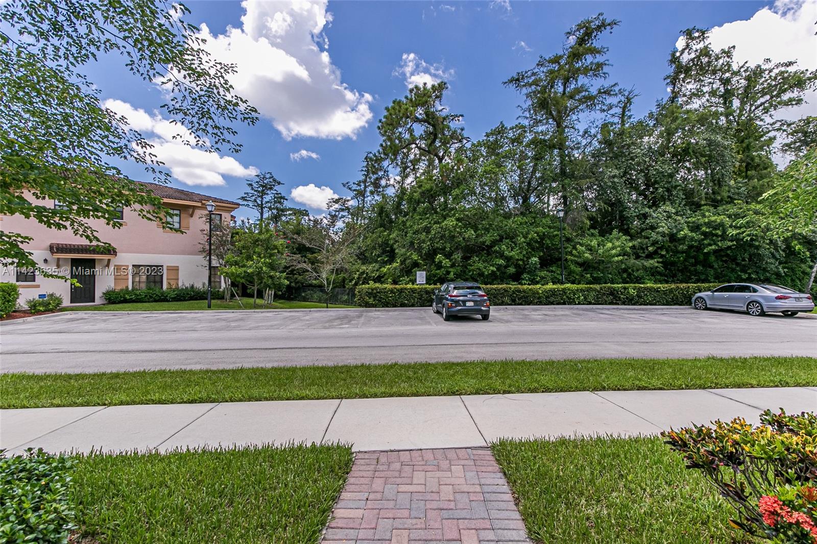 GRAND CYPRESS REPLAT - Residential Lease