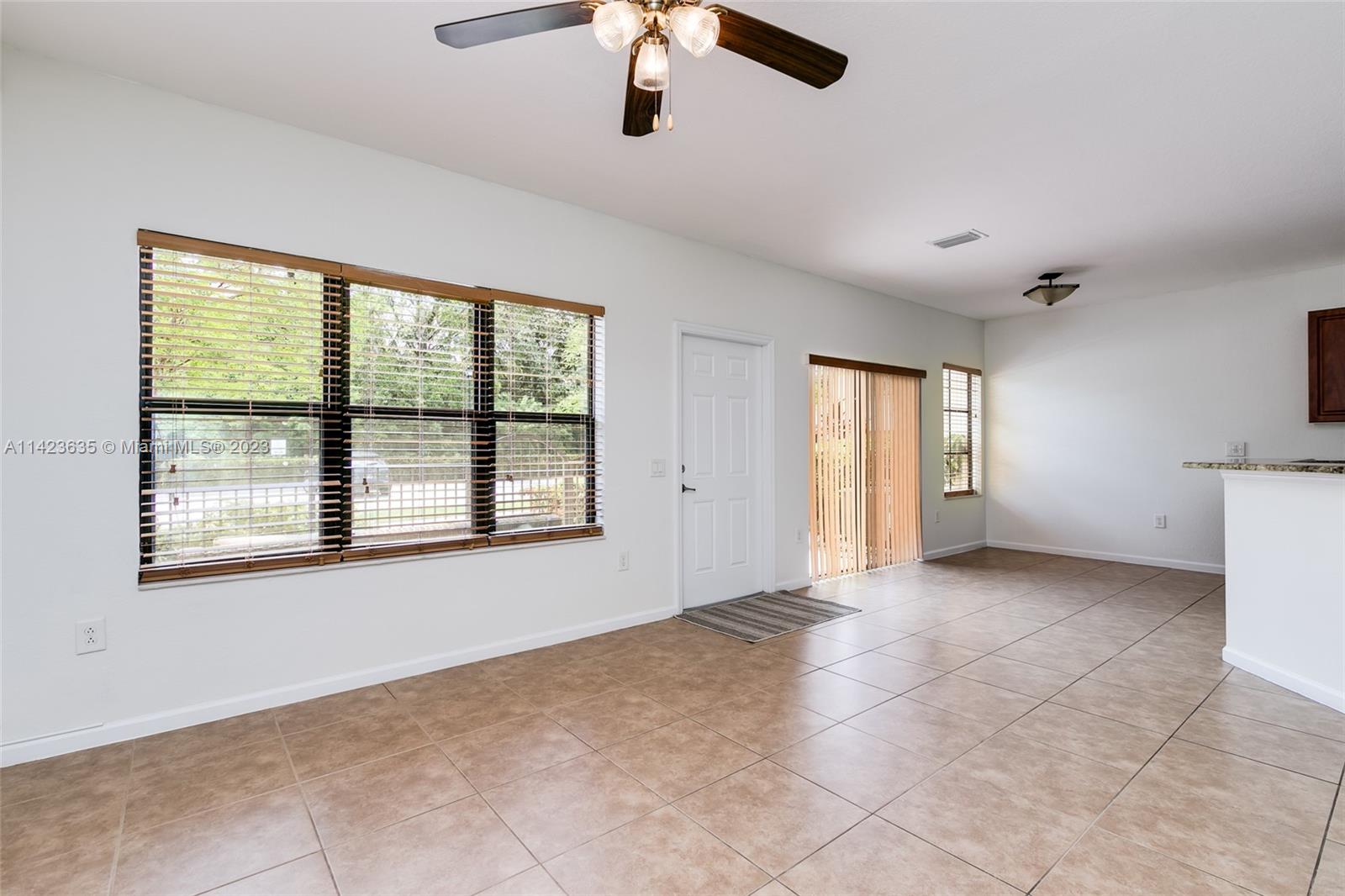 GRAND CYPRESS REPLAT - Residential Lease
