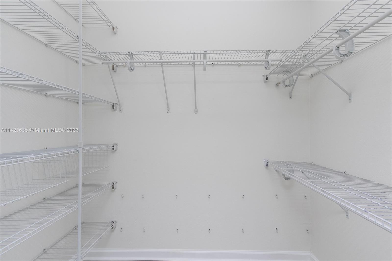 GRAND CYPRESS REPLAT - Residential Lease