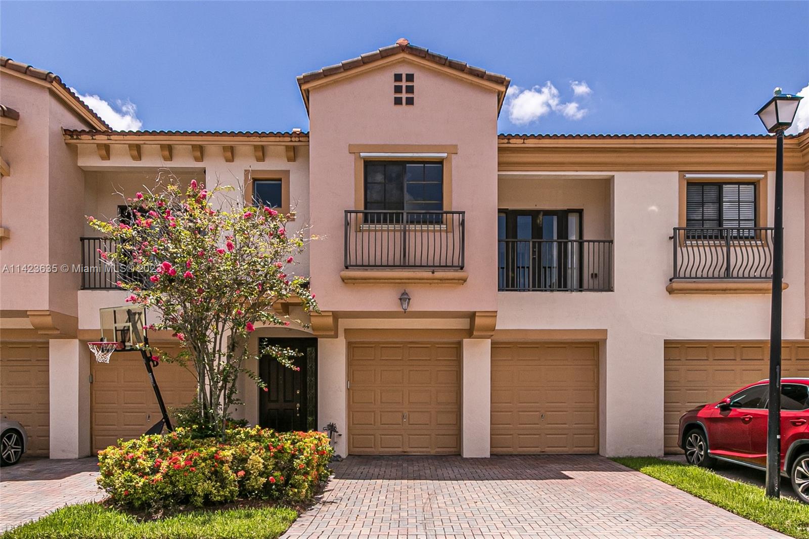 GRAND CYPRESS REPLAT - Residential Lease
