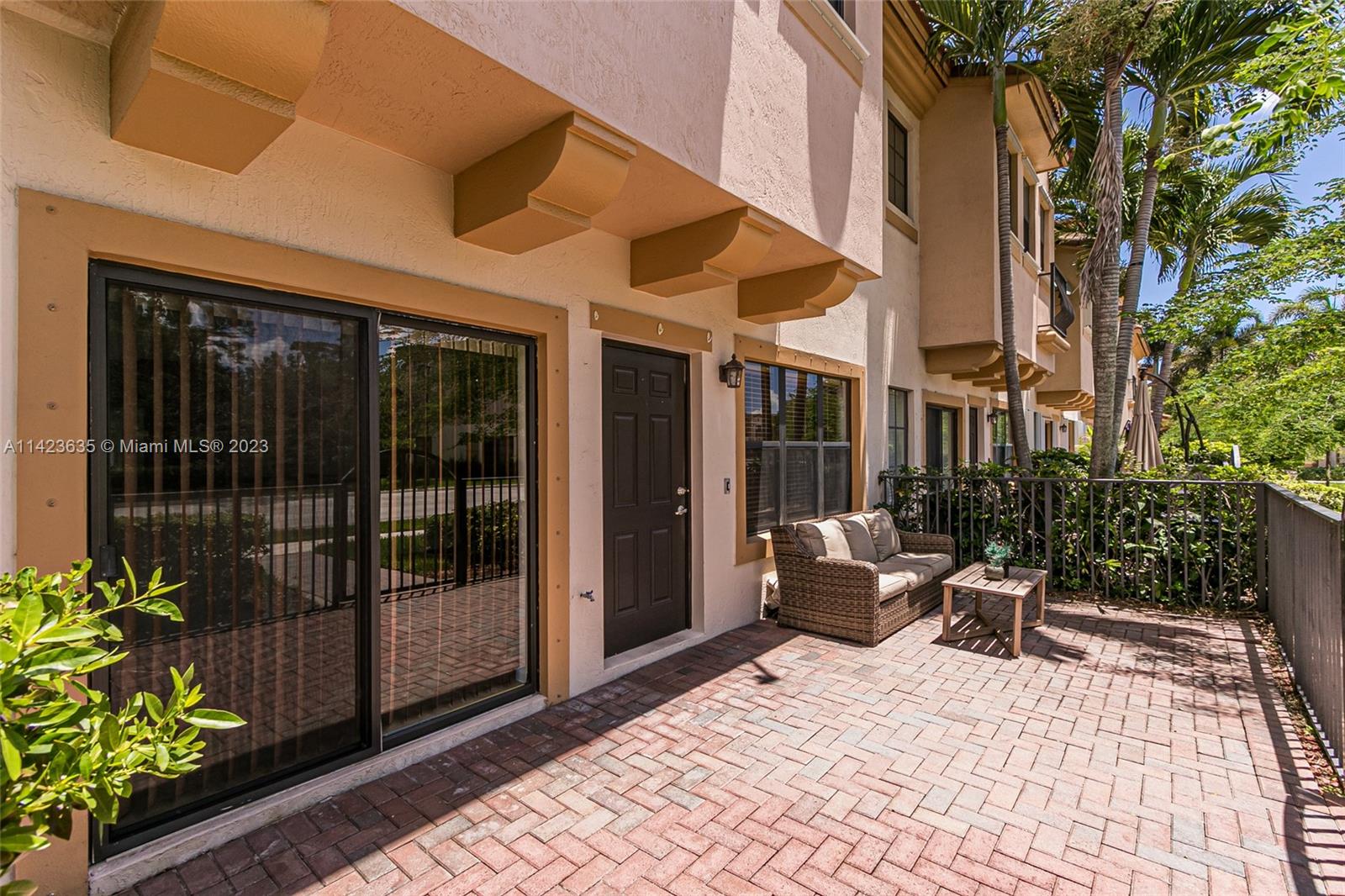 GRAND CYPRESS REPLAT - Residential Lease
