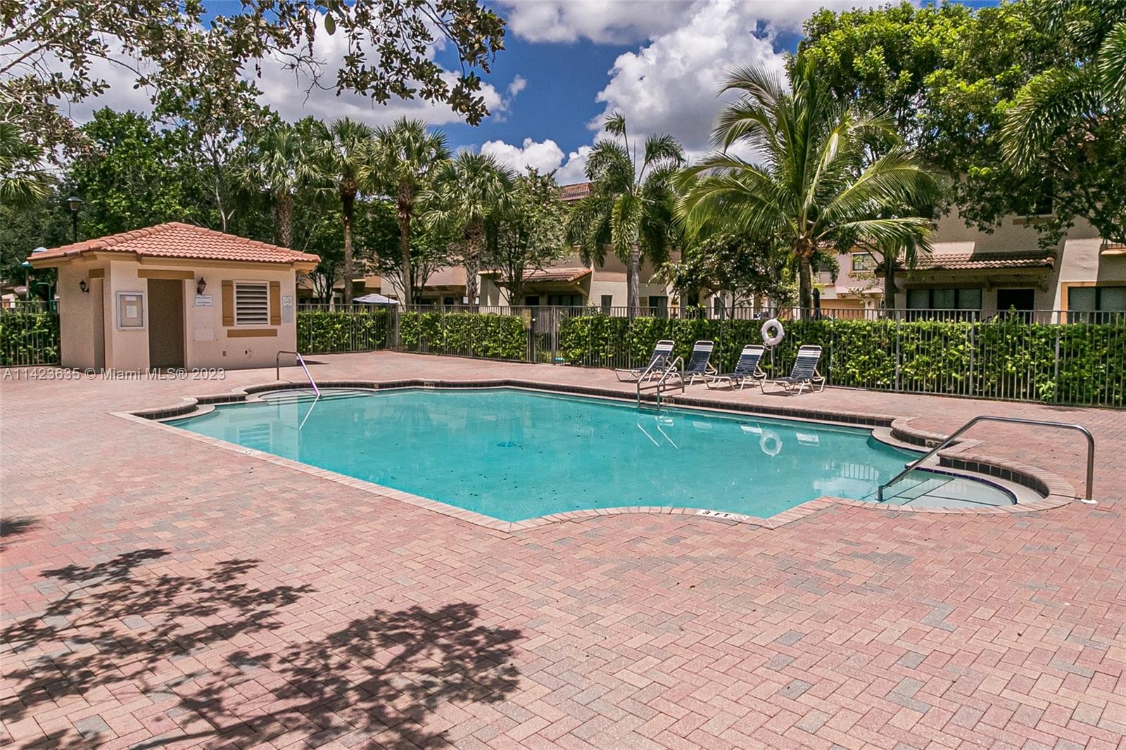 GRAND CYPRESS REPLAT - Residential Lease