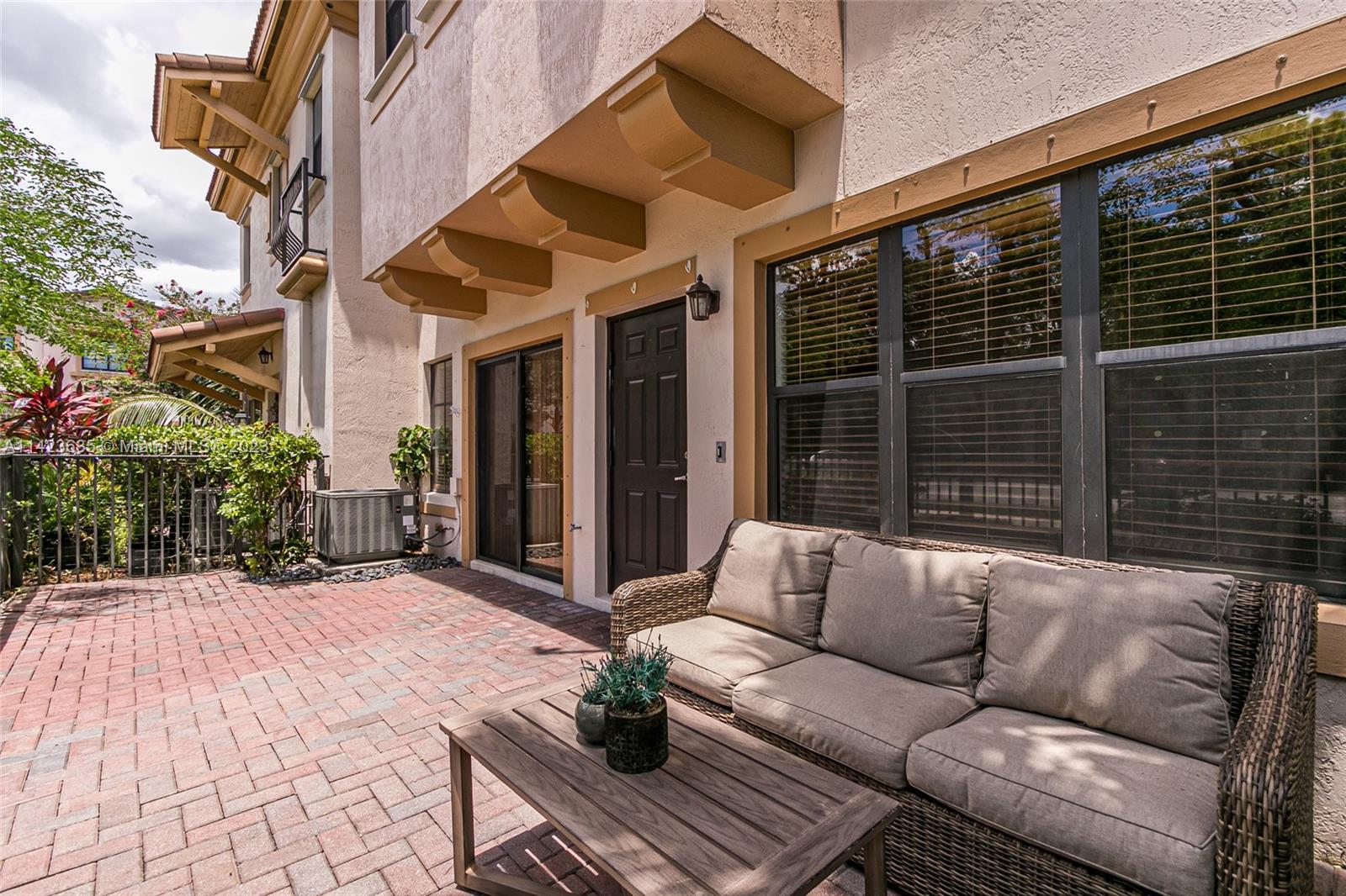 GRAND CYPRESS REPLAT - Residential Lease