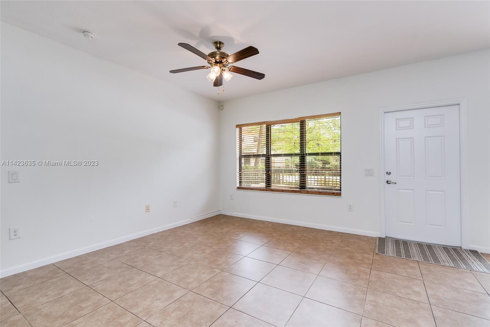 GRAND CYPRESS REPLAT - Residential Lease