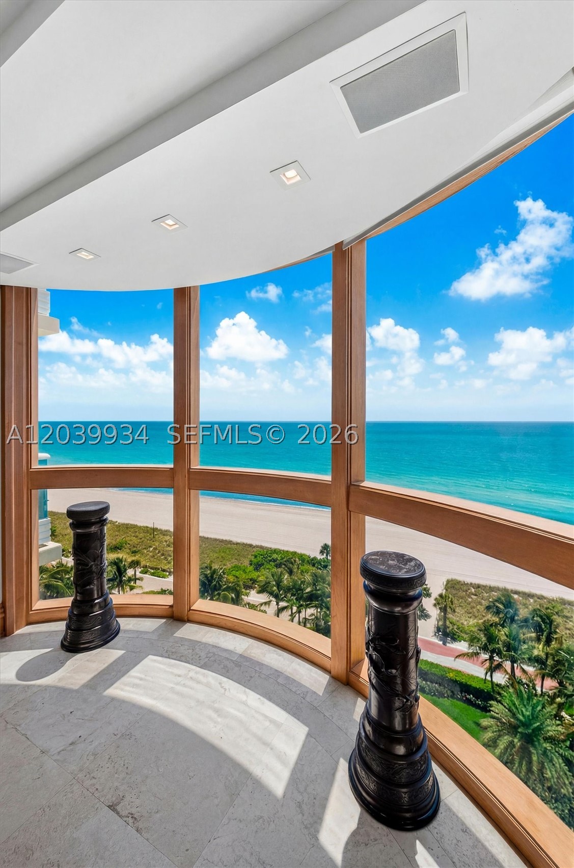 CAPOBELLA CONDO - Residential