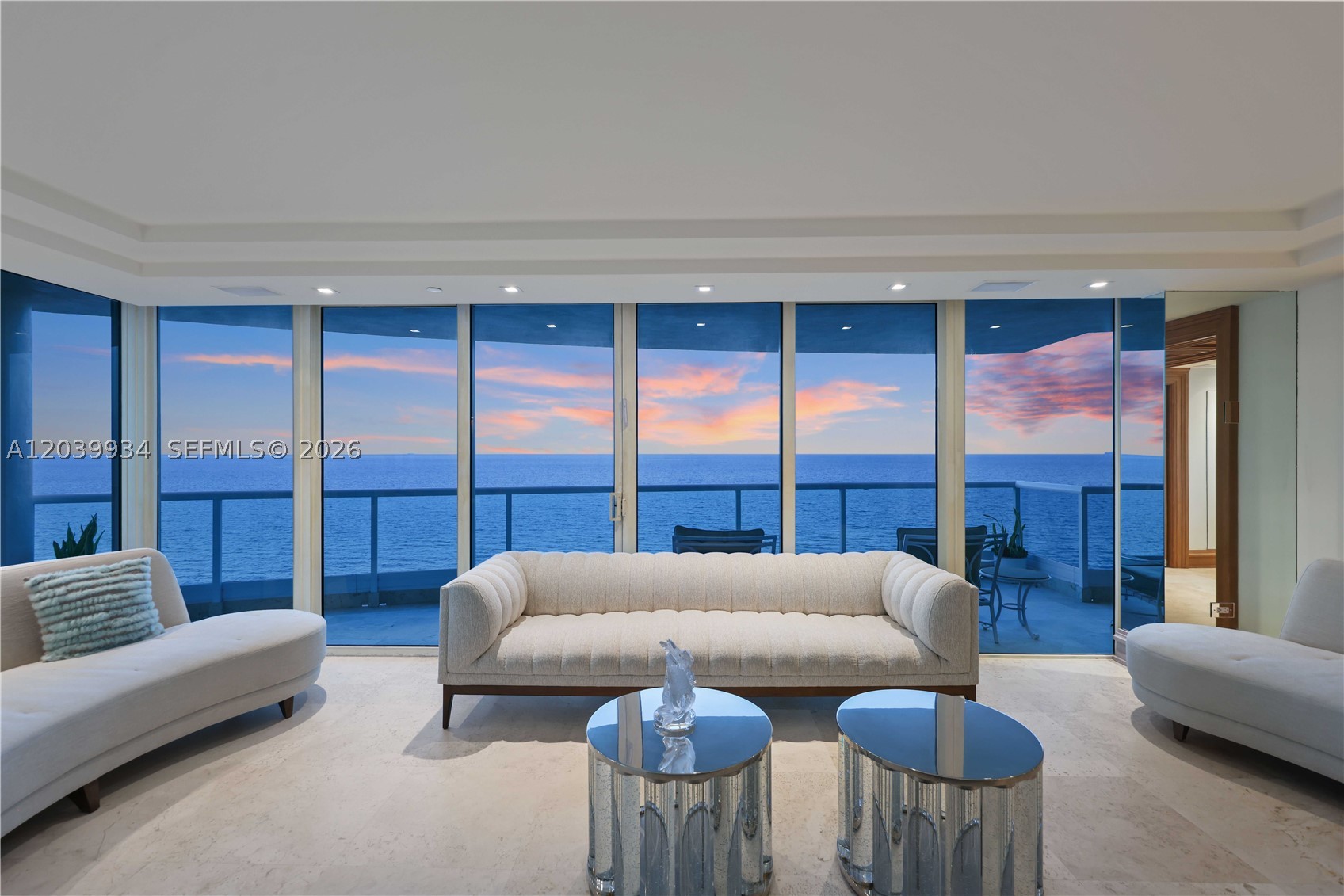 CAPOBELLA CONDO - Residential