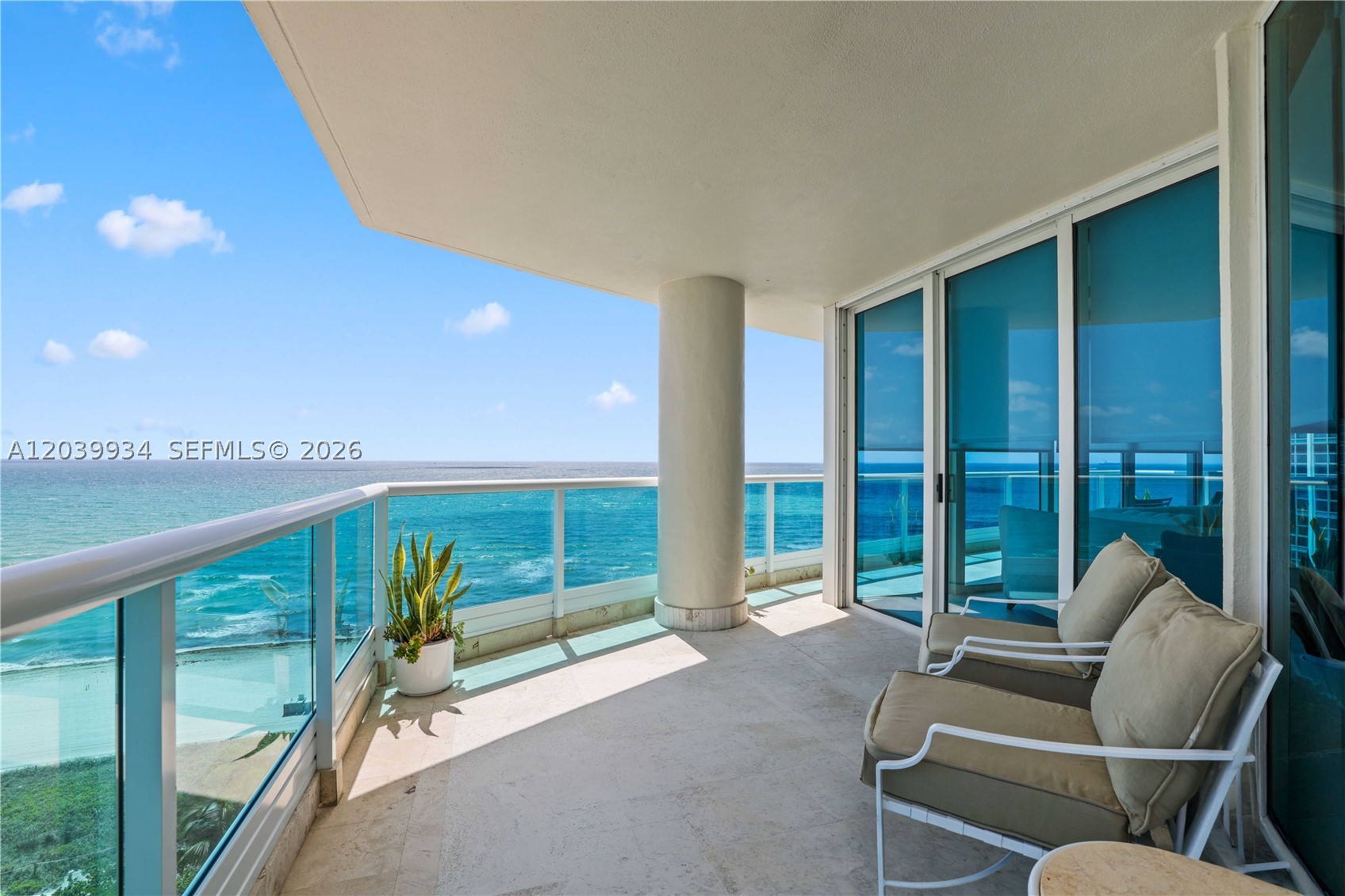 CAPOBELLA CONDO - Residential