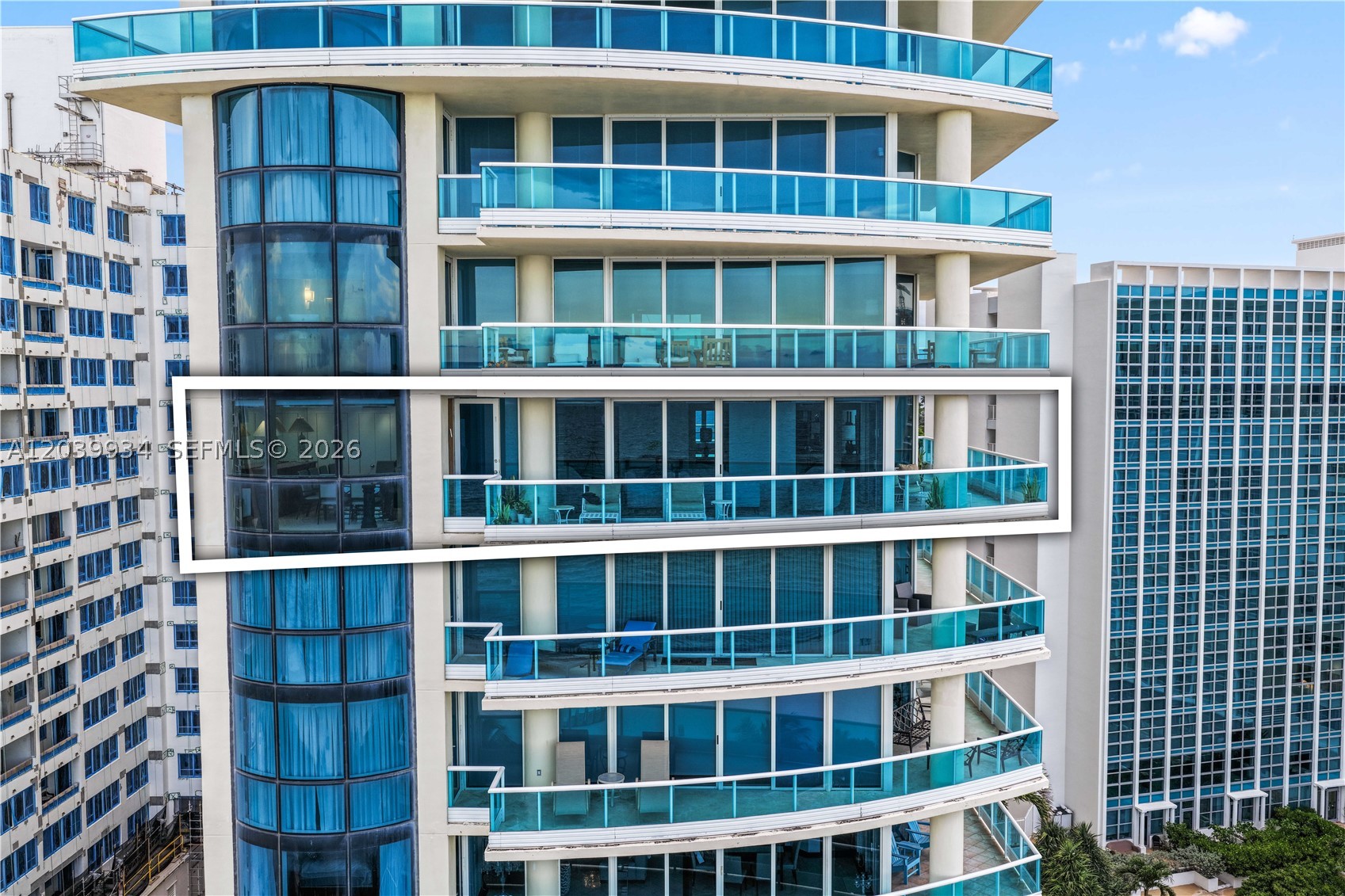 CAPOBELLA CONDO - Residential