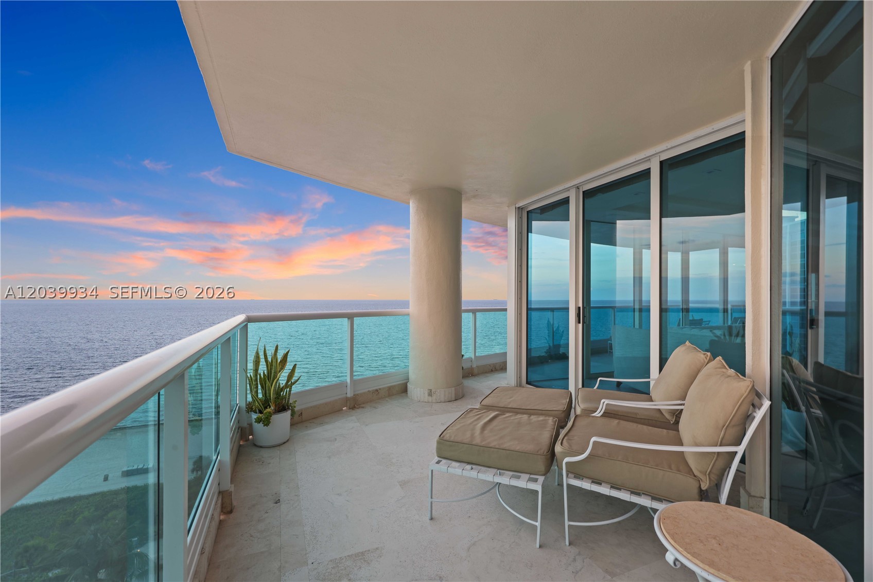 CAPOBELLA CONDO - Residential