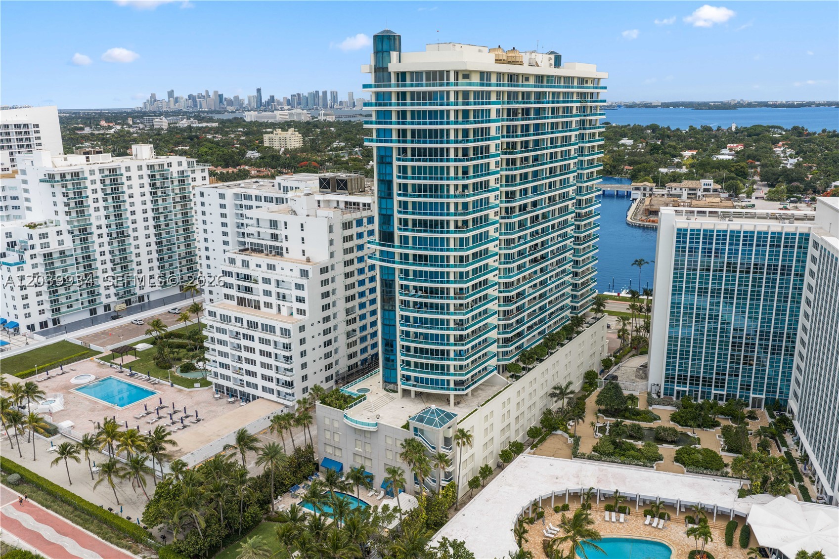CAPOBELLA CONDO - Residential