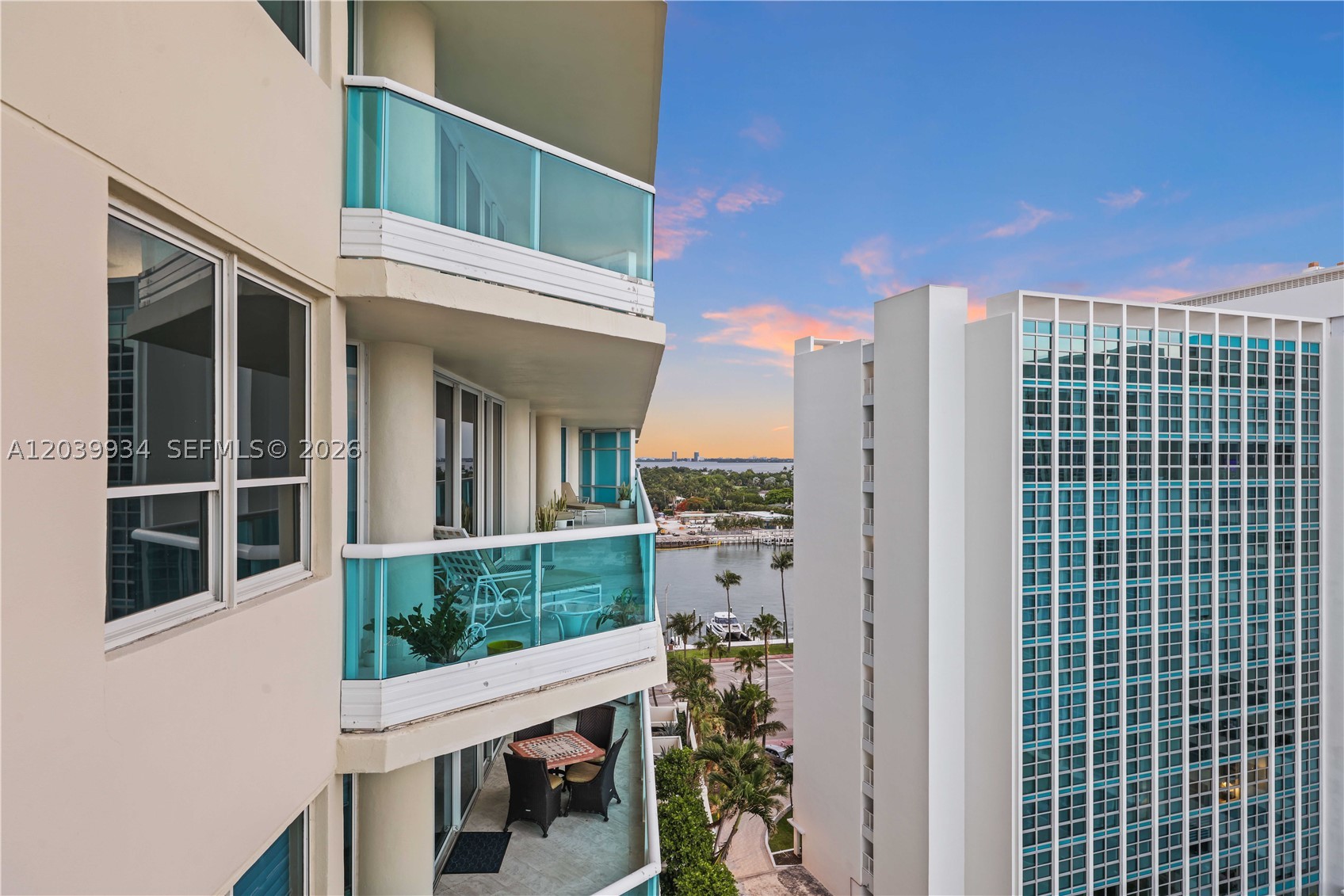 CAPOBELLA CONDO - Residential
