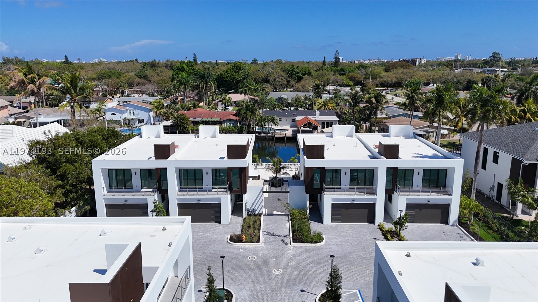 H20 DANIA BEACH - Residential