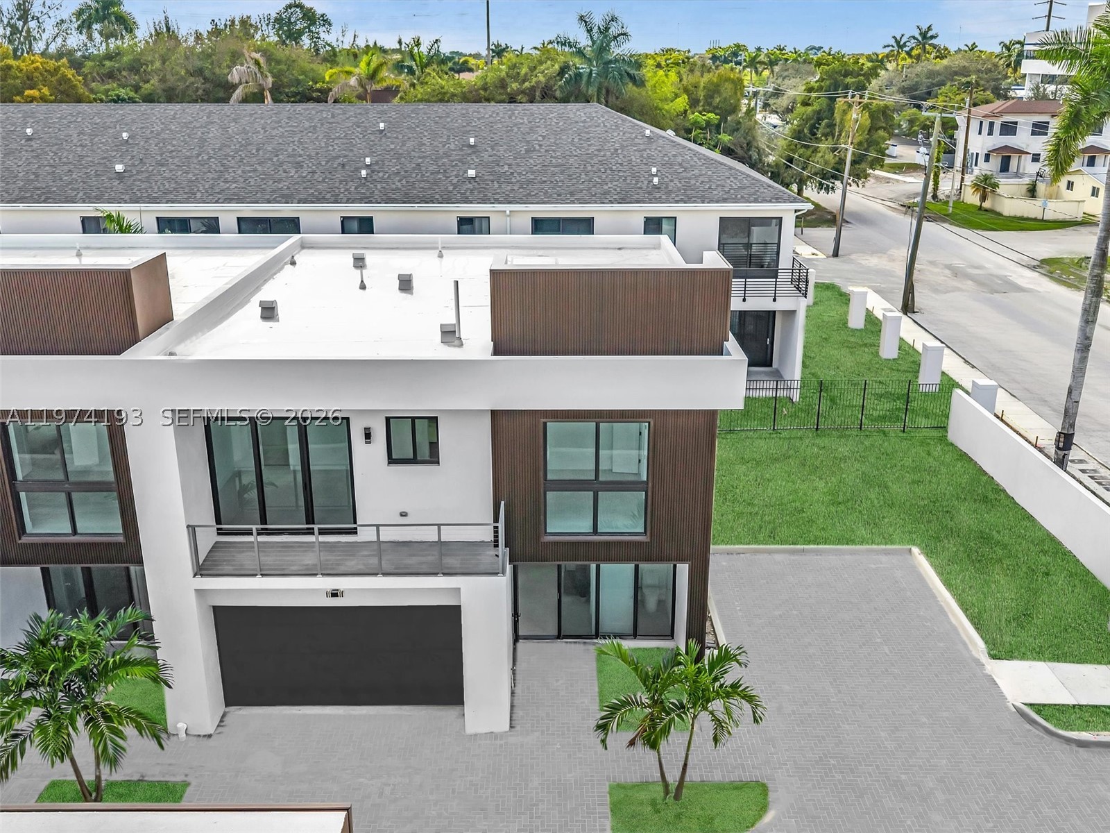 H20 DANIA BEACH - Residential