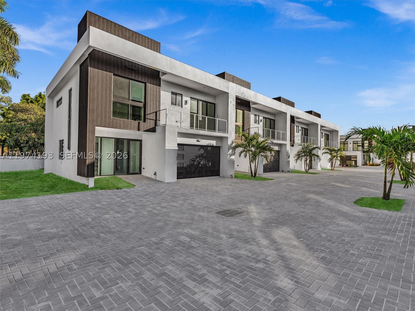 H20 DANIA BEACH - Residential