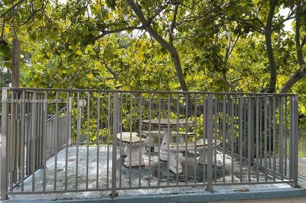 ACQUASTRADA CONDO - Residential Lease