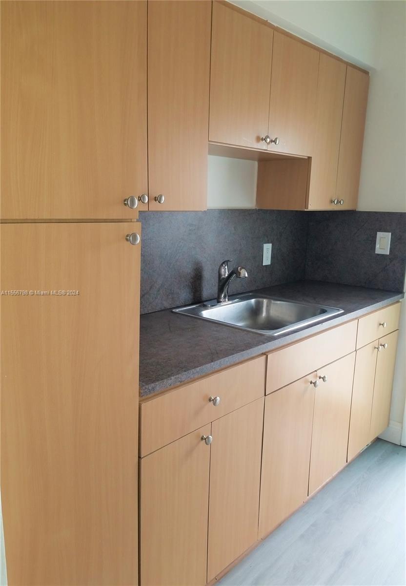 THE CARLYLE ON 75TH STREE - Residential Lease