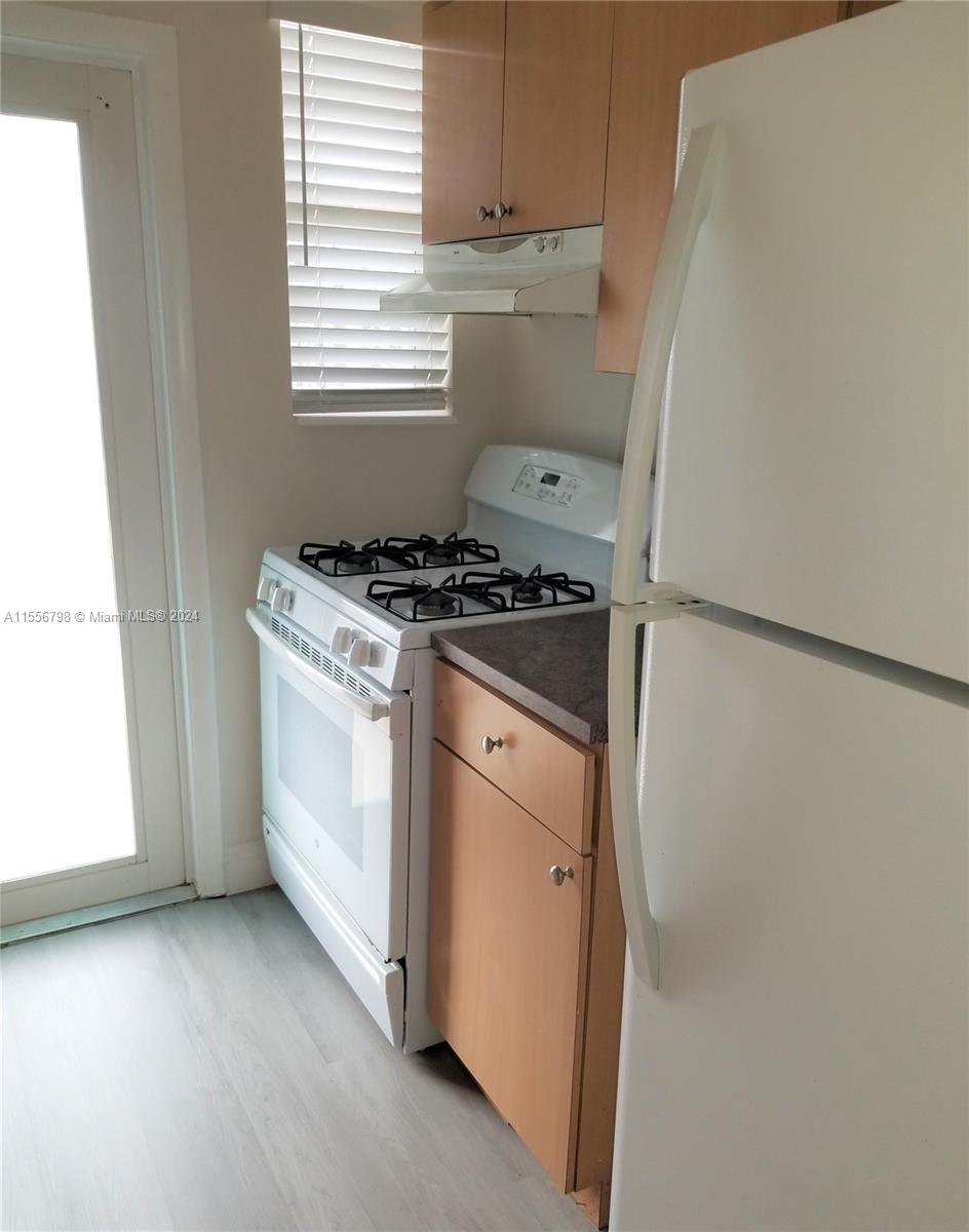 THE CARLYLE ON 75TH STREE - Residential Lease