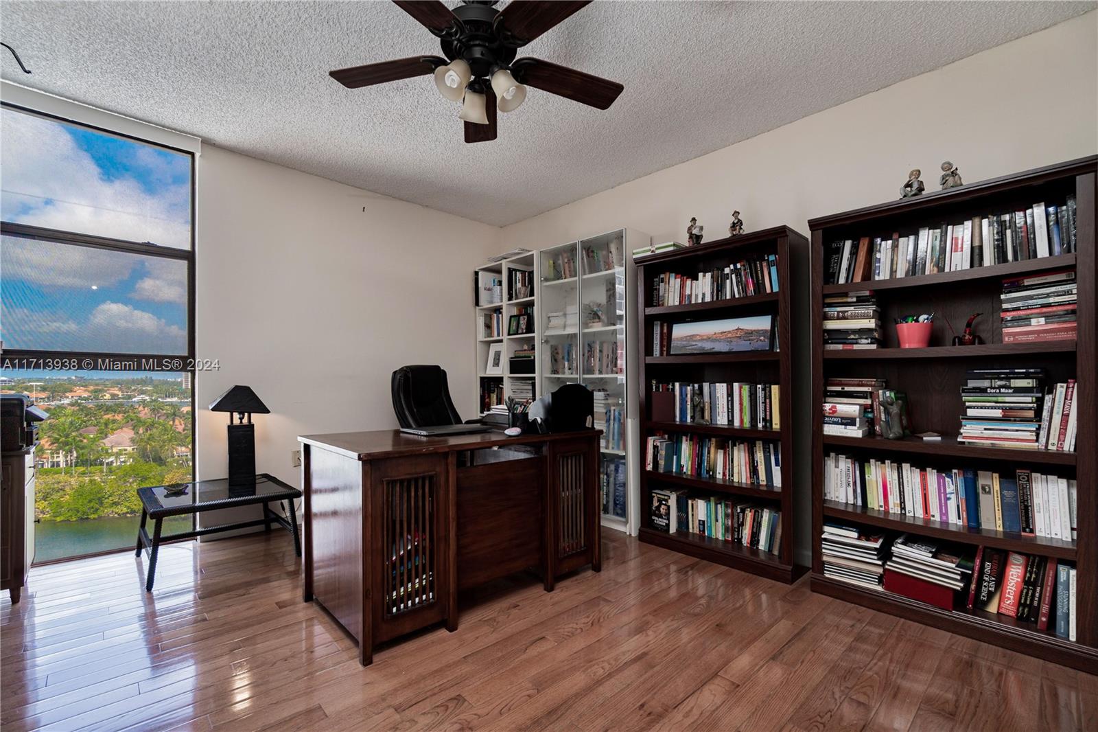 WATERVIEW CONDO - Residential