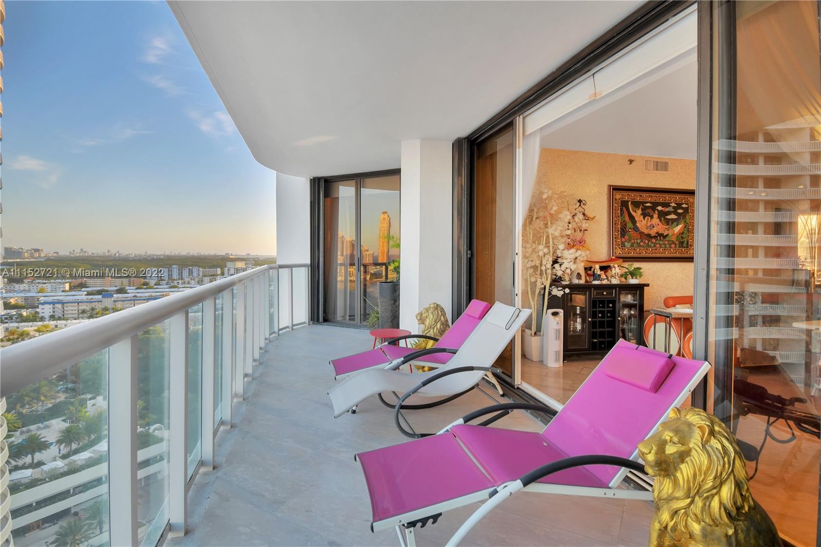 4000 ISL BLVD WILLIAMS IS - Residential