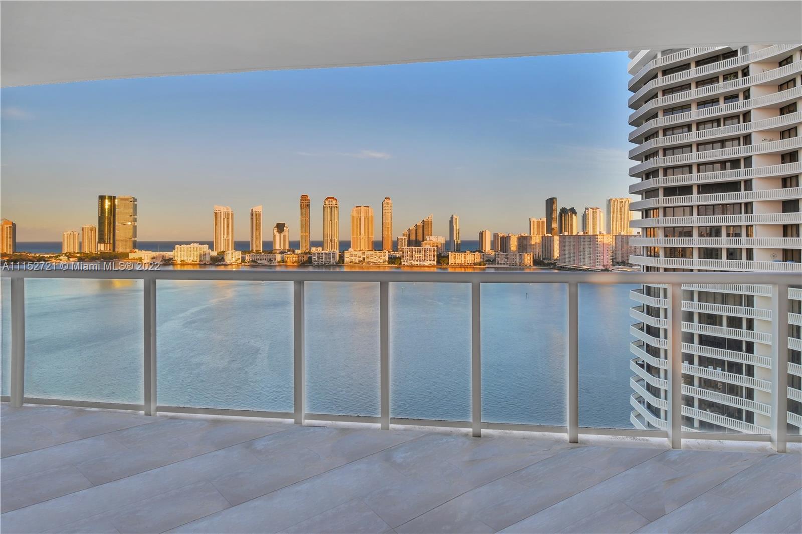 4000 ISL BLVD WILLIAMS IS - Residential