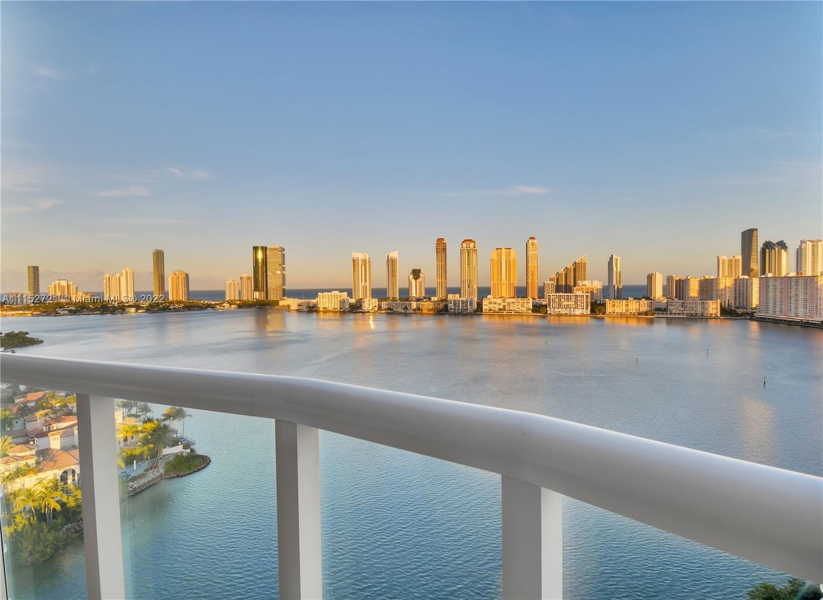 4000 ISL BLVD WILLIAMS IS - Residential