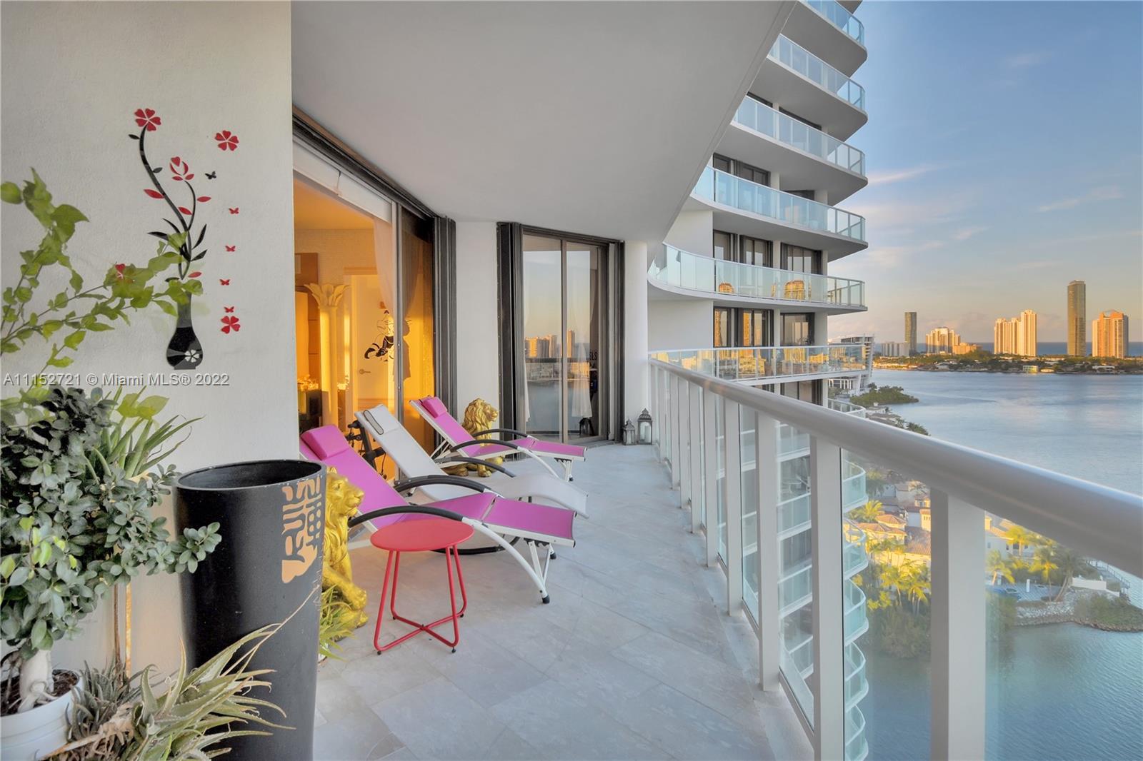 4000 ISL BLVD WILLIAMS IS - Residential