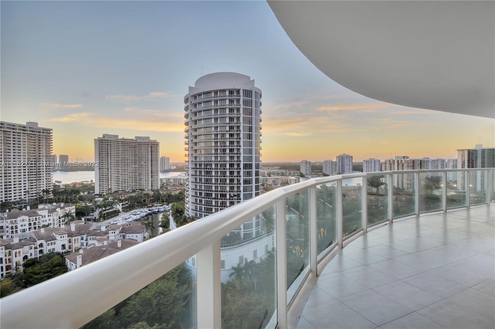 4000 ISL BLVD WILLIAMS IS - Residential