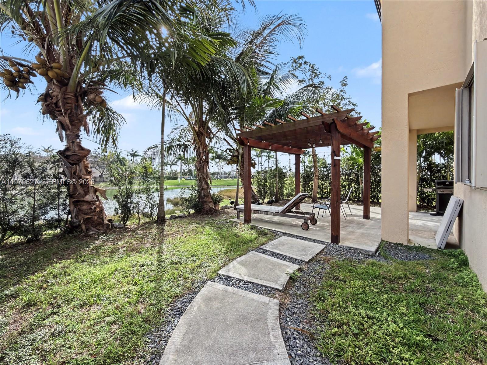 ATLANTIS AT OASIS - Residential