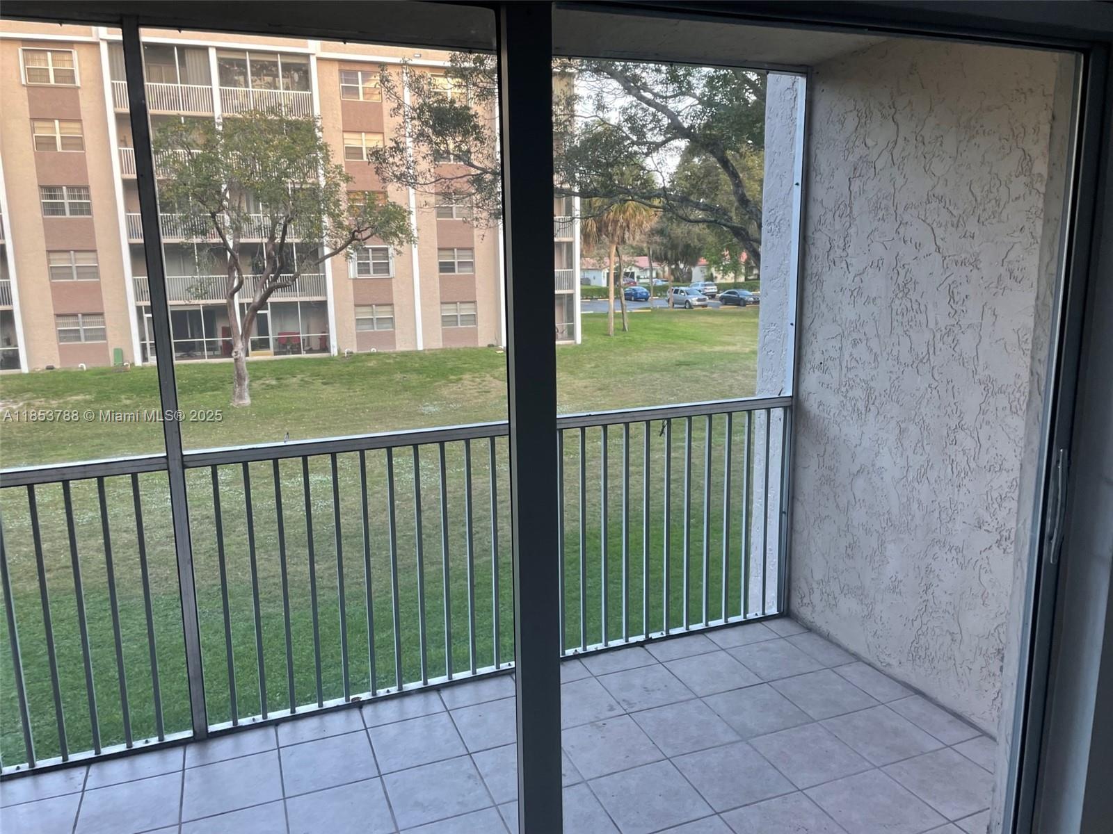SHERWOOD SQUARE CONDOMINI - Residential