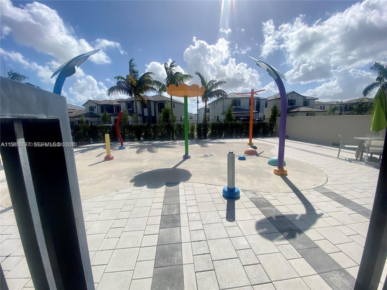 Urbana at Doral - Residential