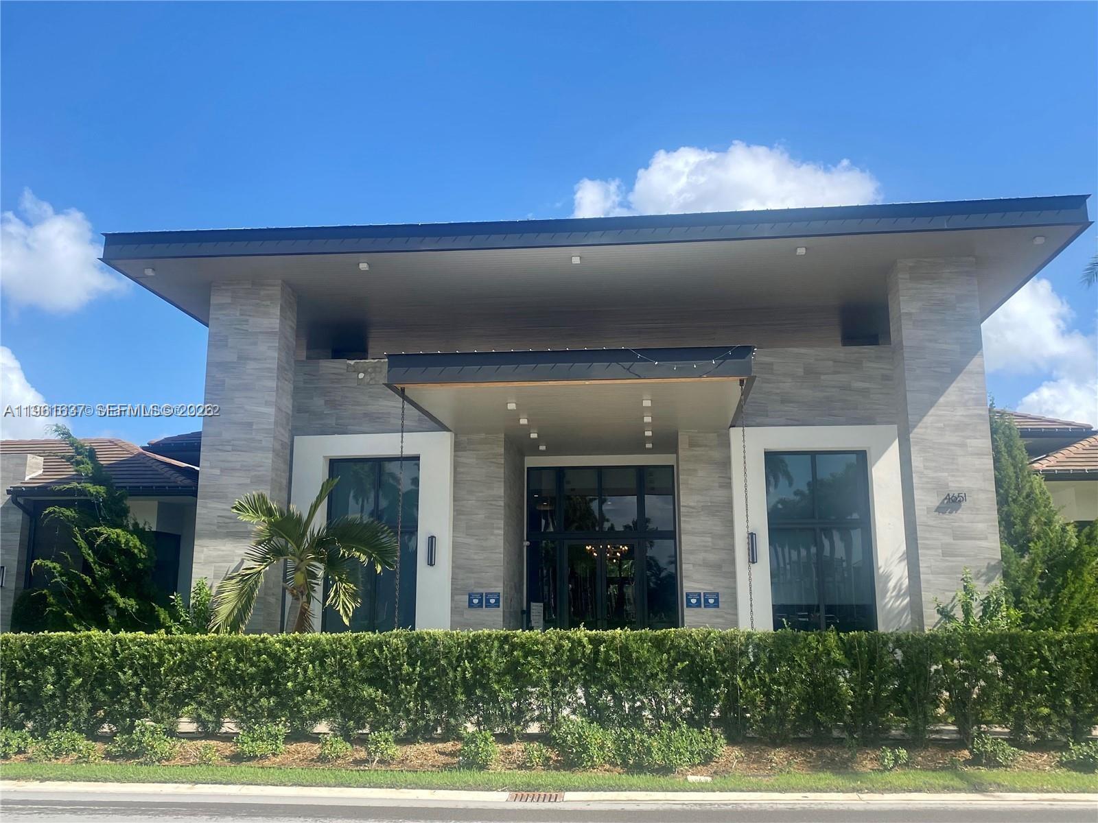 Urbana at Doral - Residential
