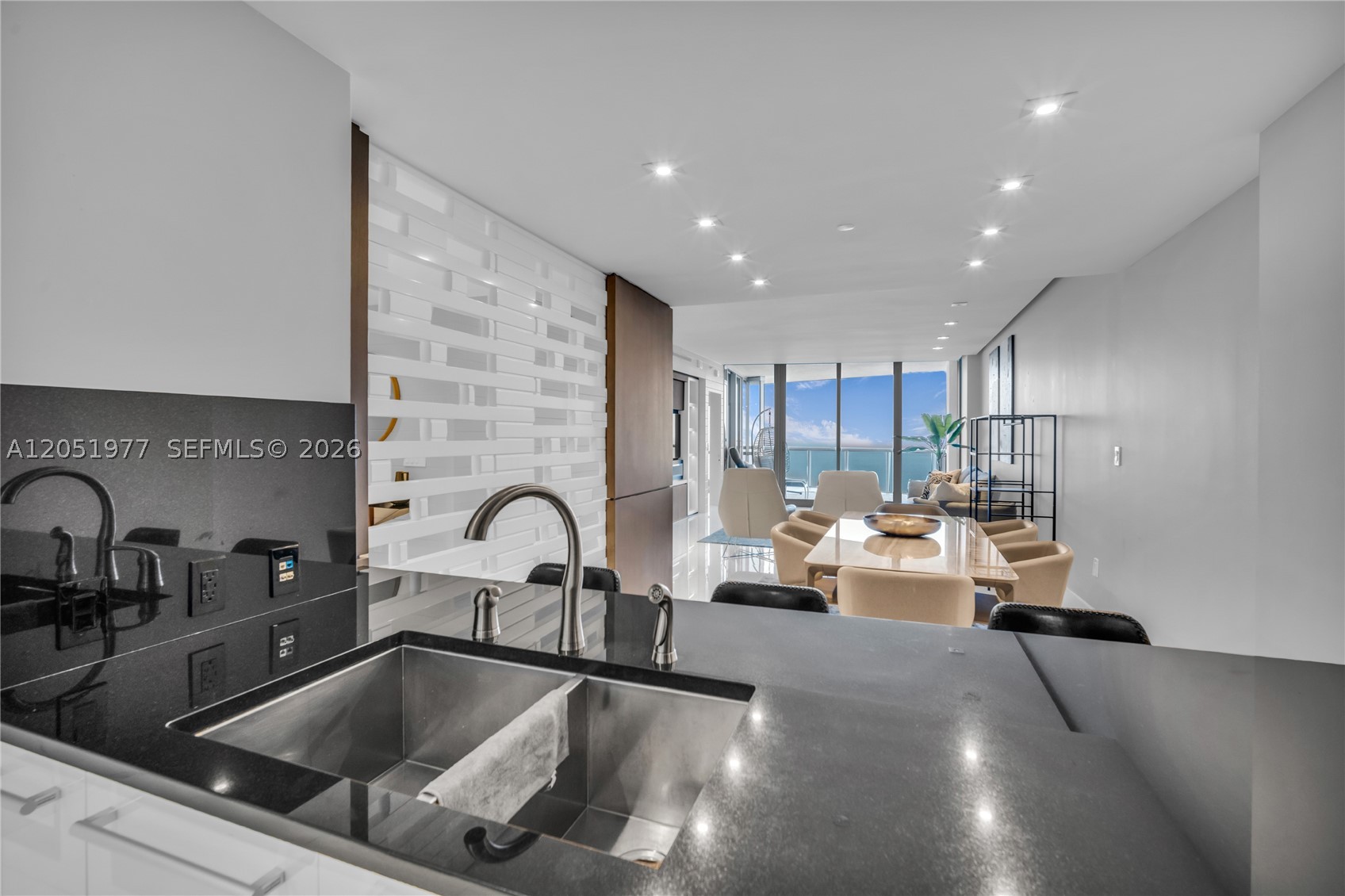 JADE OCEAN CONDO - Residential