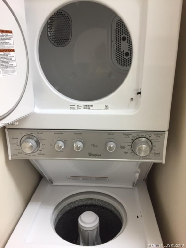 Moon Tower Condo - Residential Lease