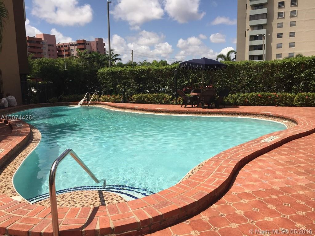Moon Tower Condo - Residential Lease