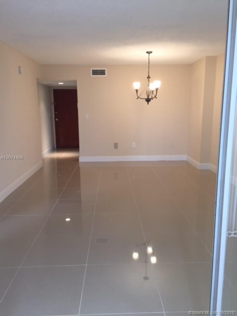 Moon Tower Condo - Residential Lease