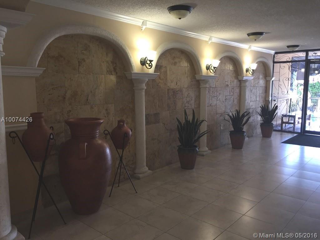 Moon Tower Condo - Residential Lease