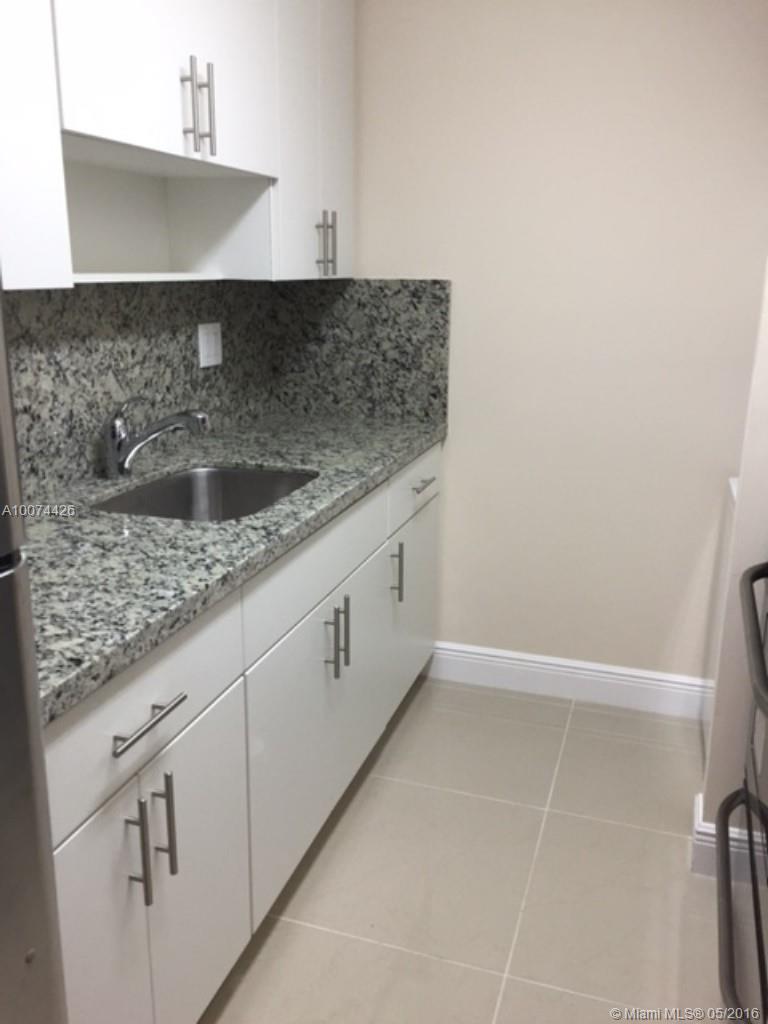 Moon Tower Condo - Residential Lease