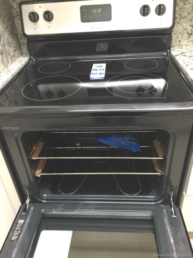 Moon Tower Condo - Residential Lease