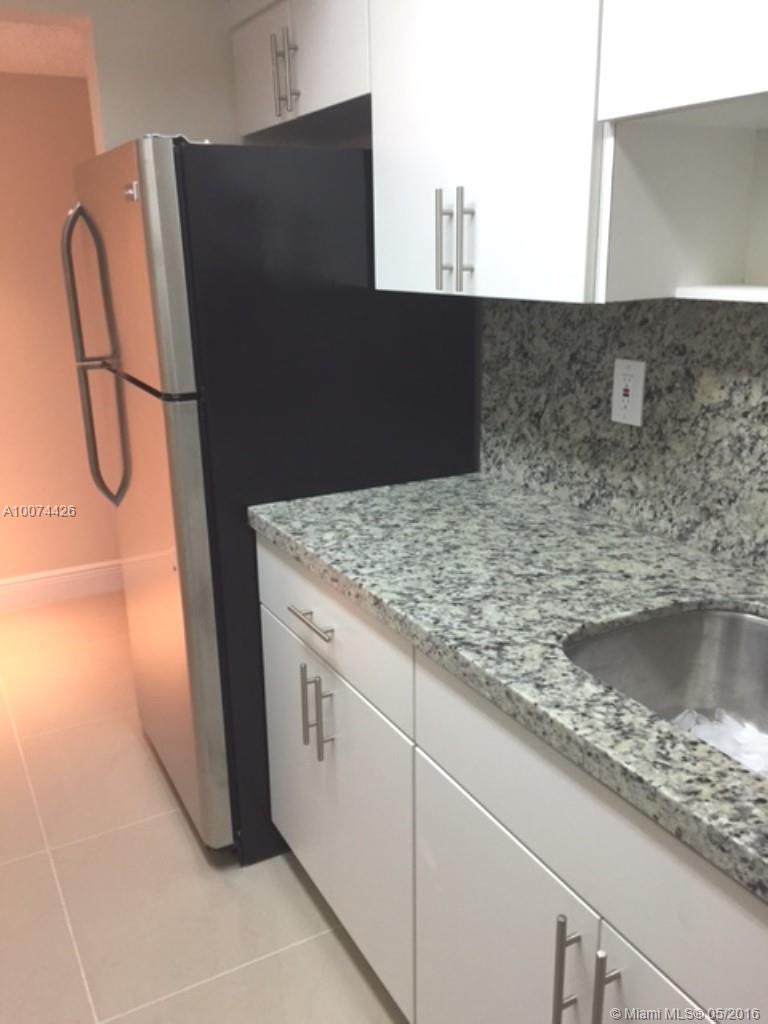 Moon Tower Condo - Residential Lease