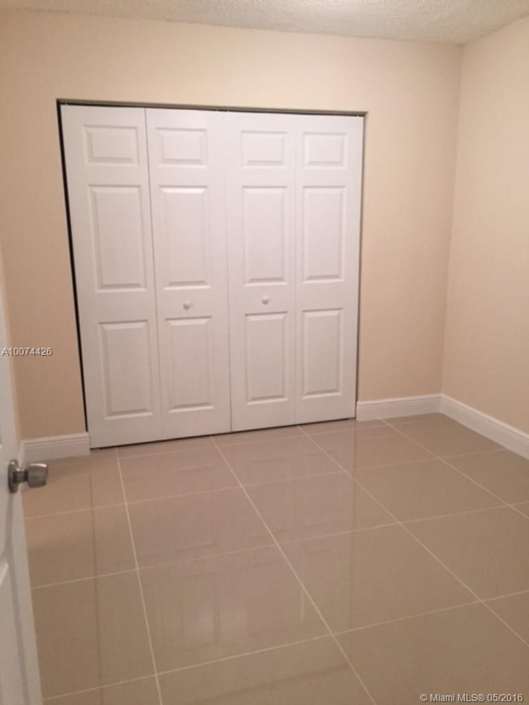 Moon Tower Condo - Residential Lease
