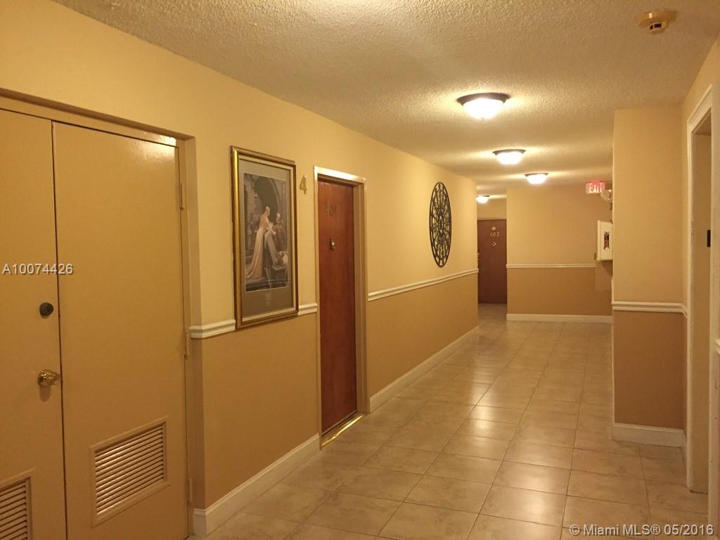 Moon Tower Condo - Residential Lease