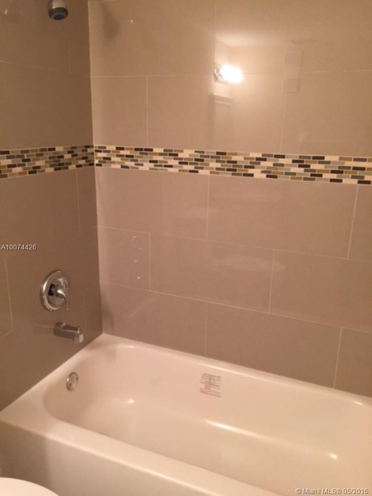 Moon Tower Condo - Residential Lease