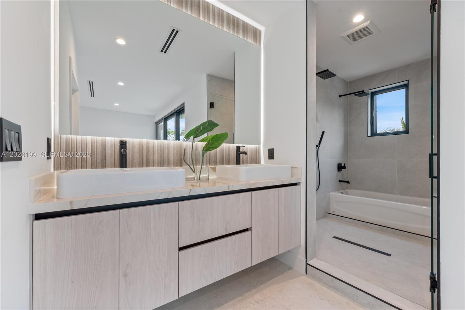 MILLERDALE - Residential Lease