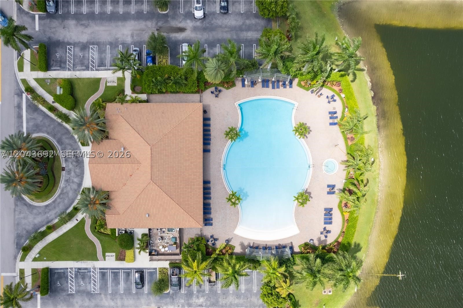 BELLAGIO VILLAS - Residential